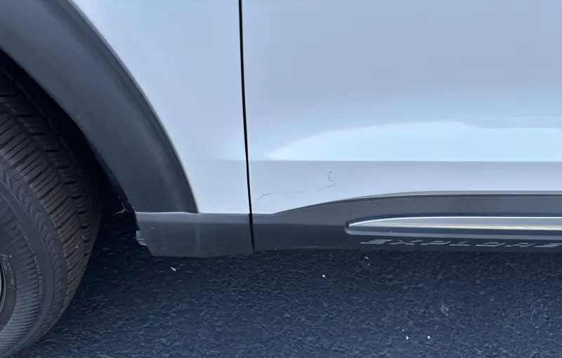2020 Ford Explorer photo 14
