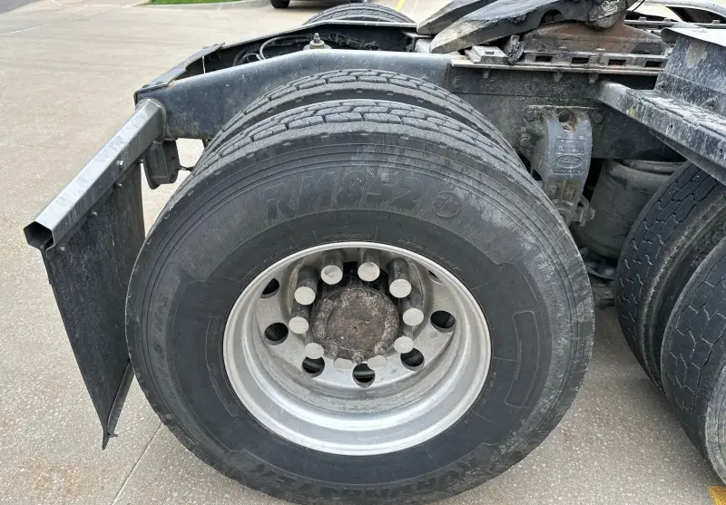 2004 Peterbilt 379 photo 65